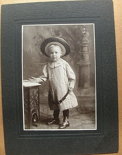 1900 vtg cute - 1900’s, young