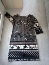 Magnifique Robe ,Taille Unique, convient Du36au 42,Très Bon État ?