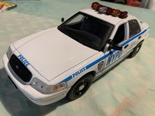 Ford Crown Victoria