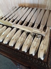 12 Couteaux de Table Style Art