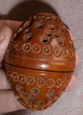 Boîte en forme d' oeuf en