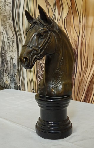 Tête cheval bronze sur - tête, en