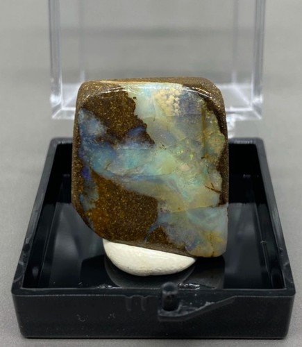 Opale boulder - opale, (koroit)