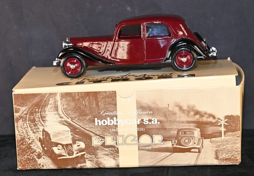 Citroën traction avant red - citroën,