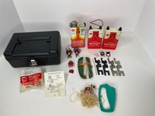 Vintage Cox Can + Battery Set