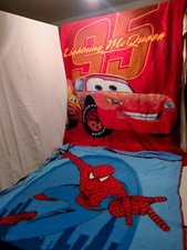 2 PLAIDS POLAIRE LICENCE CARS