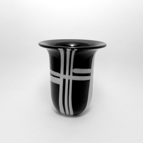 Charlie meaker vase - -,