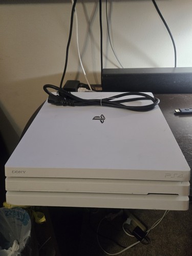 Playstation pro 1tb console - 4,