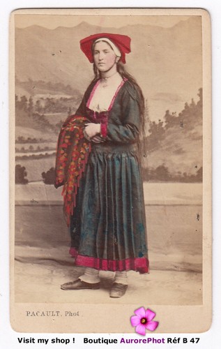 Pau femme béarnaise tenue - femme,