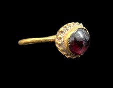 Bague antique en or et grenat