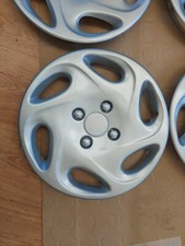 Lot de 4 enjoliveurs pour