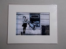 Banksy  " ATM Girl  " , Photo / Graffiti  , Street Art 