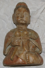 ancienne statue en bois