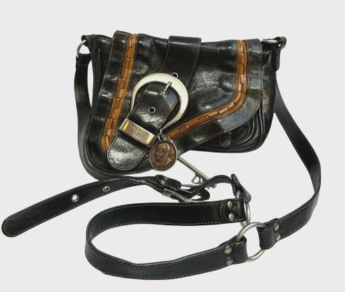 Dior gaucho saddle shoulder - dior,