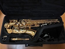Saxophone alto YAMAHA YAS-380
