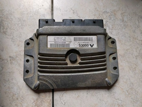 Calculateur moteur renault - moteur,