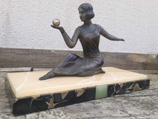 JOLIE STATUETTE EN RÉGULE FEMME PÉRIODE ART DÉCO 