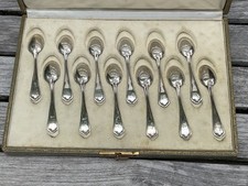 12 Cuillères à Moka en Argent Massif 800 Style Louis XV