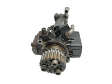 Pompe à injection haute pression pour VW Golf Plus 5M 08-14 03L130755E