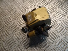 étrier avant quad axr 300 sp ou quad adly 300