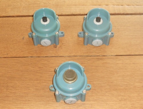 Lot bouton poussoir - de, 3