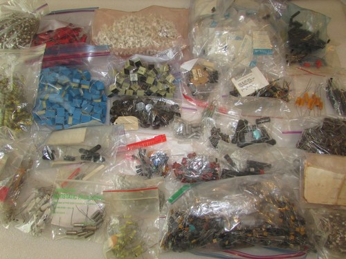 Huge vintage nos electronic - huge,