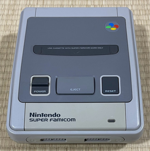 Nintendo super famicom console - nintendo,