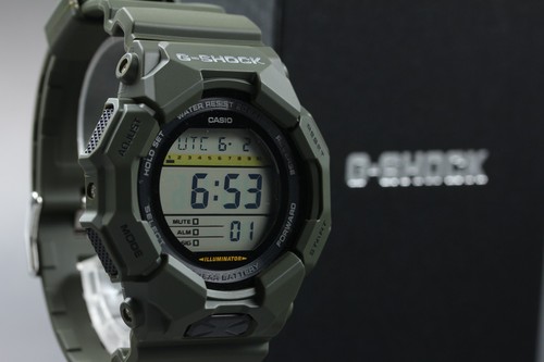 Presque comme neuve montre - [presque,
