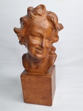 Buste d’enfant en terre