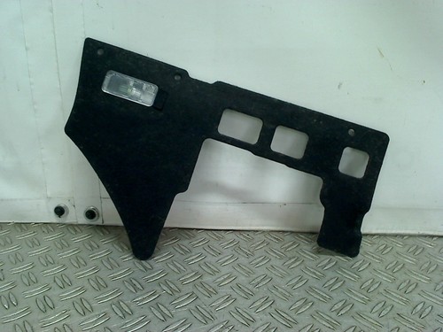 Garniture interieur gauche - interieur,
