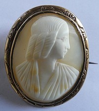 19è BROCHE CAMEE COQUILLE