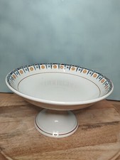 Compotier, Coupe, Assiette sur pied, Saint-Amand modèle Dinoise n°6550