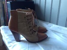 bottines lacées ANDRE cuir  et toile camel  .T 38 .( AZ /F/V)