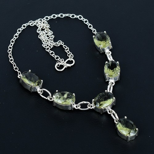 Collier solitaire ovale - , en