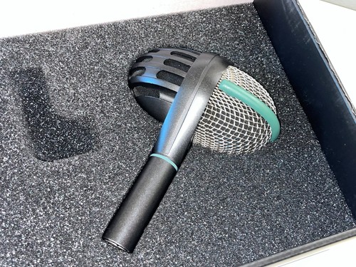 Akg d112 bass drum microphone - drum,