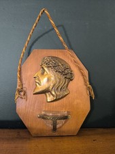 Ancien bénitier mural signé Alphonse Bouquillon – Christ en laiton sur bois...