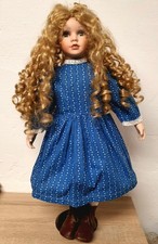 Poupée d'artiste poupée en