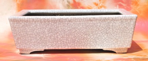 Footed cracked porcelain - footed,