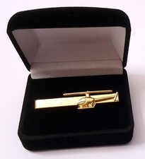 Pince ou épingle à cravate