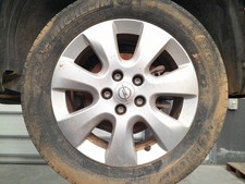 205/60/16 JANTE / 2584673 POUR