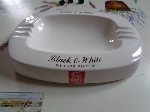 Ancien cendrier black - black, white