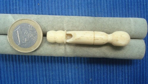 B35 rare petit - petit, sifflet
