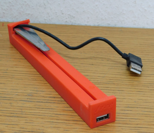 Support starck cable usb - by,