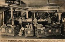 CPA AK PARIS 7e Au Bon Marché La Table Tournante (607140)