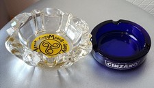 2 CENDRIERS  . 1 CINZANO  1 GUYO MARC'H   VINTAGE