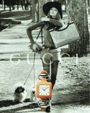 publicité Advertising 0421 2011  Gucci  collection montre Timeless 1921
