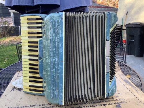 Crucianelli accordion made - crucianelli,