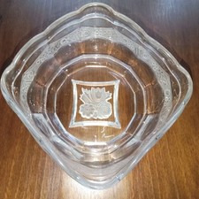 Coupelle Carrée Vide-Poche en Cristal taillé et Frise Florale Dépoli Art Déco