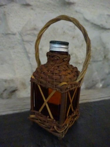 Mignonnette bouteille ancienne