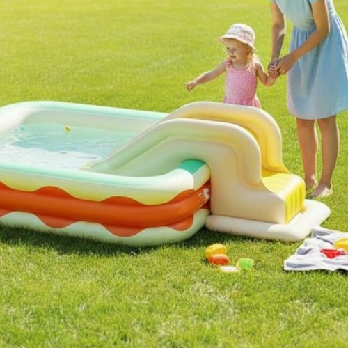 Toboggan gonflable pour
